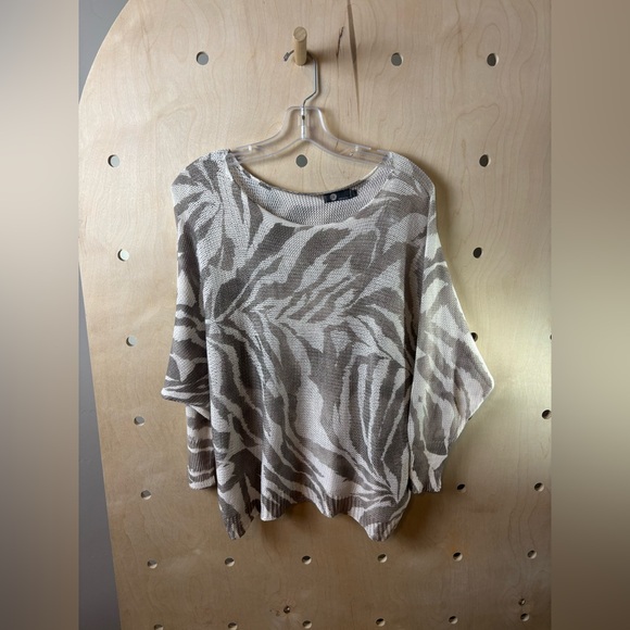 M Made in Italy Mesh Dolman Sleeve Zebra Stripe Cream/Taupe Small - Picture 1 of 5